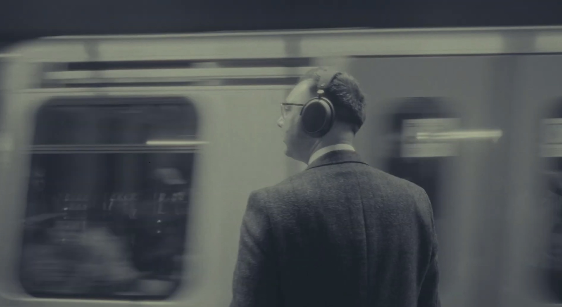 Jason Papp Sennheiser Momentum 4 Wireless headphones product shot