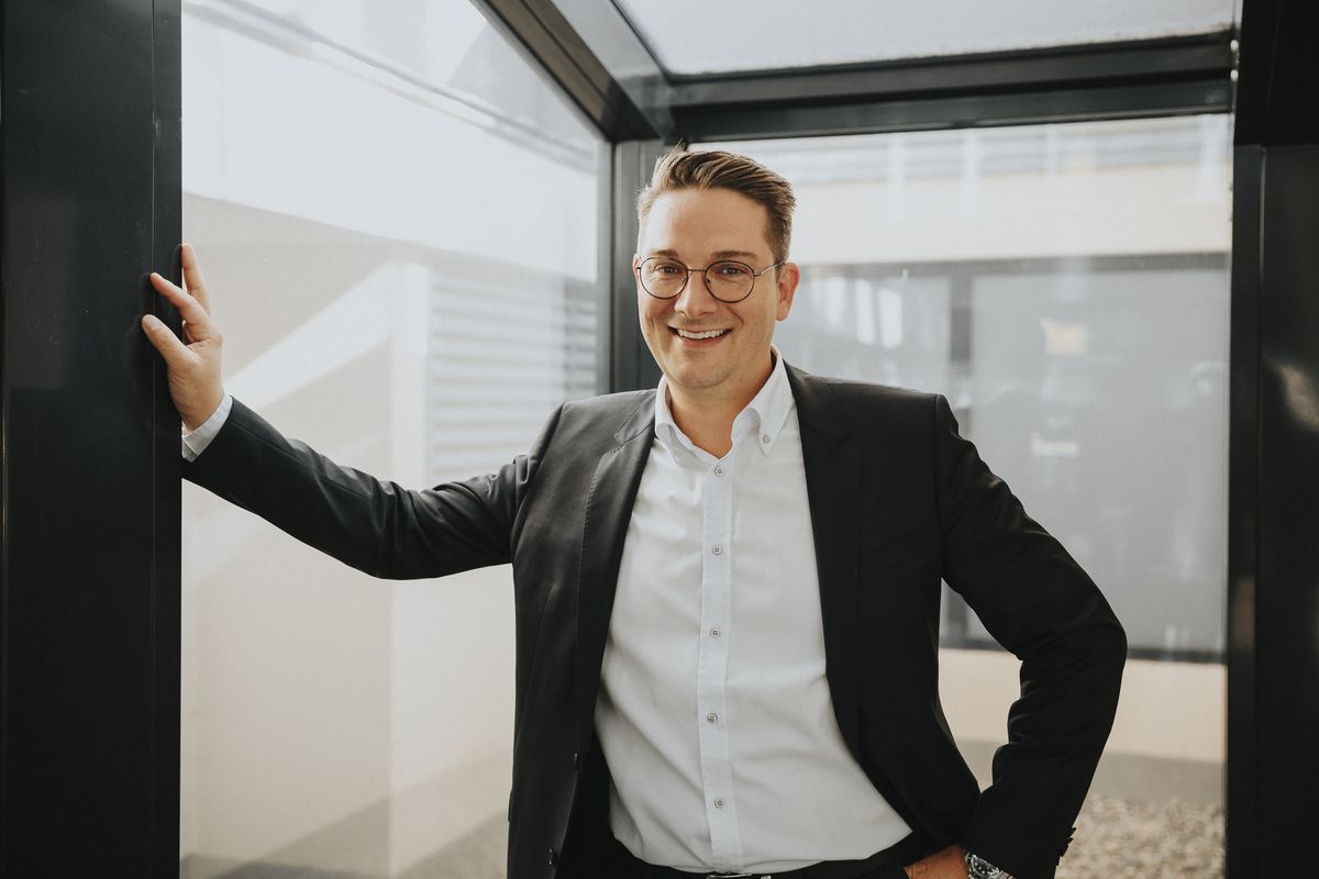 Martin Schuhmacher vor einem Immobilien-Workshop