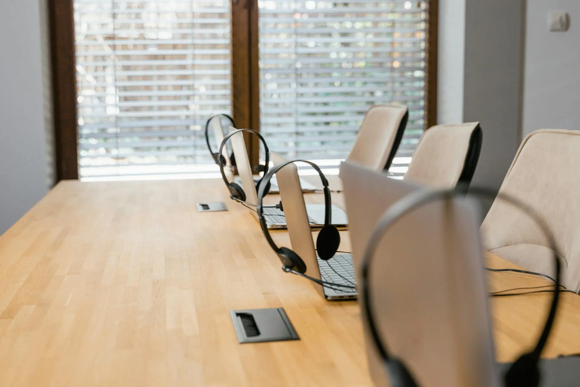 The 23 best call center software solutions in 2025