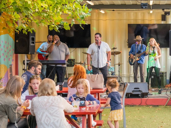 Best Live Music Spots in Savannah for 2025