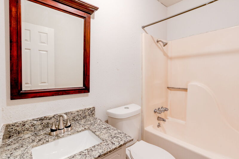 College Heights — property photo 5