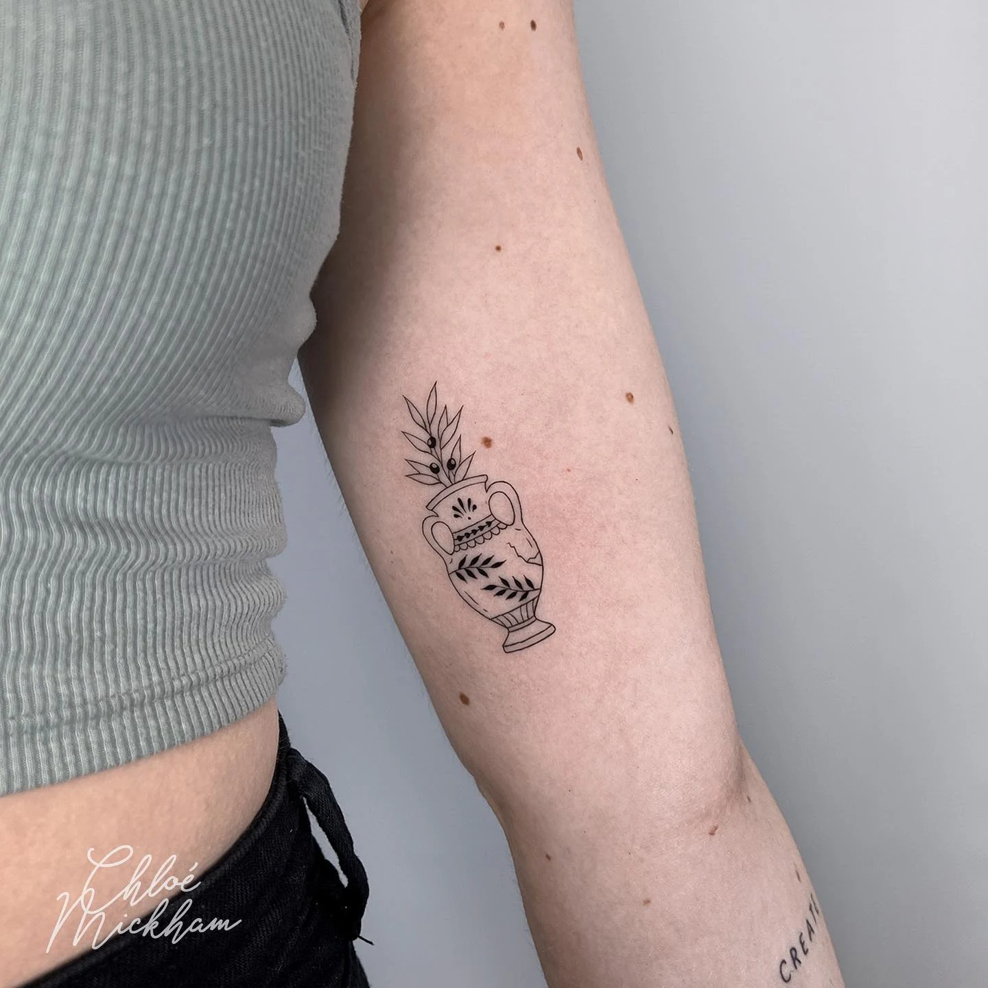 Tattoo by Chloé Mickham at SANS PATRIE/ STUDIO (3)