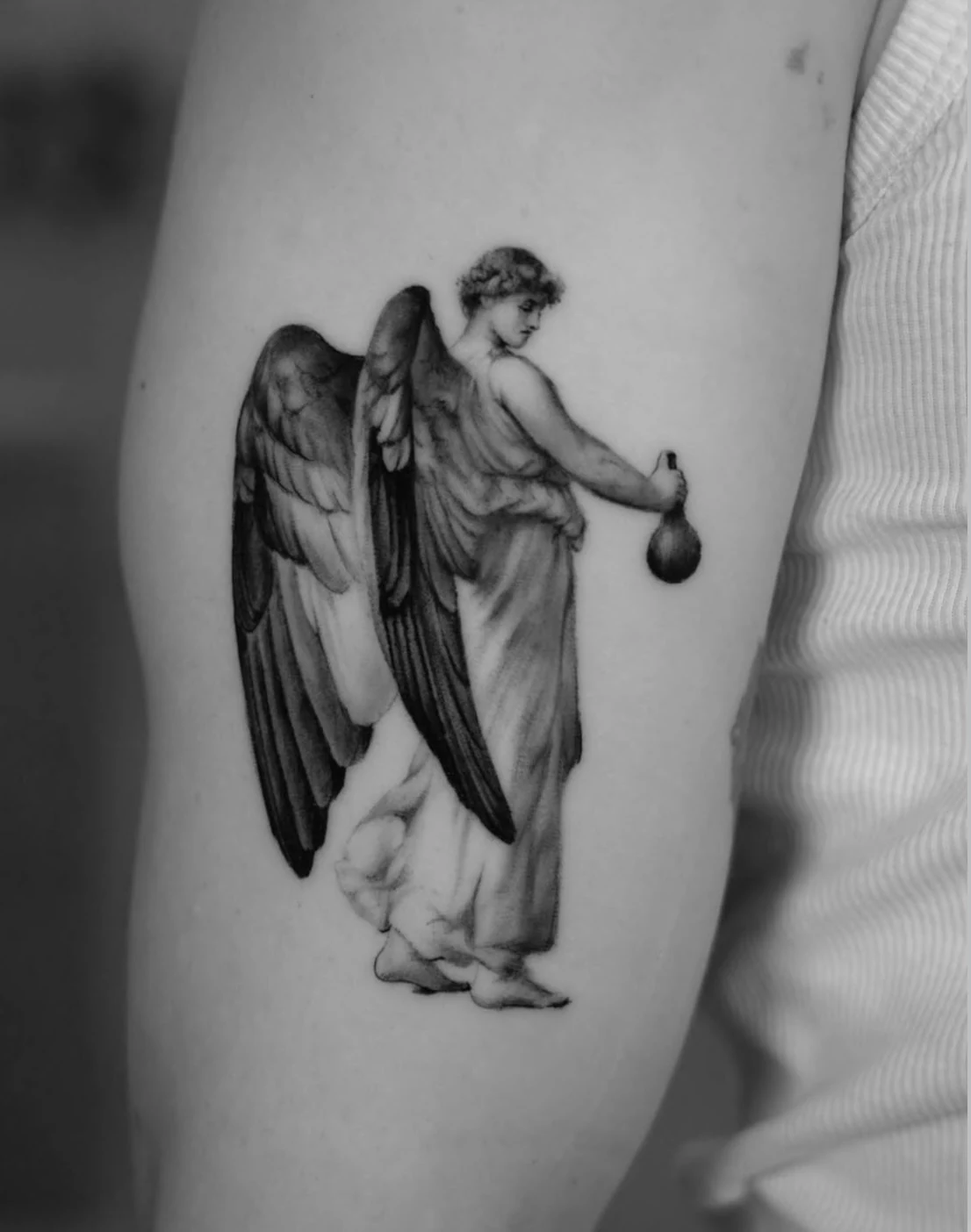 Tattoo by Eloise Rose at SANS PATRIE/ STUDIO (2)