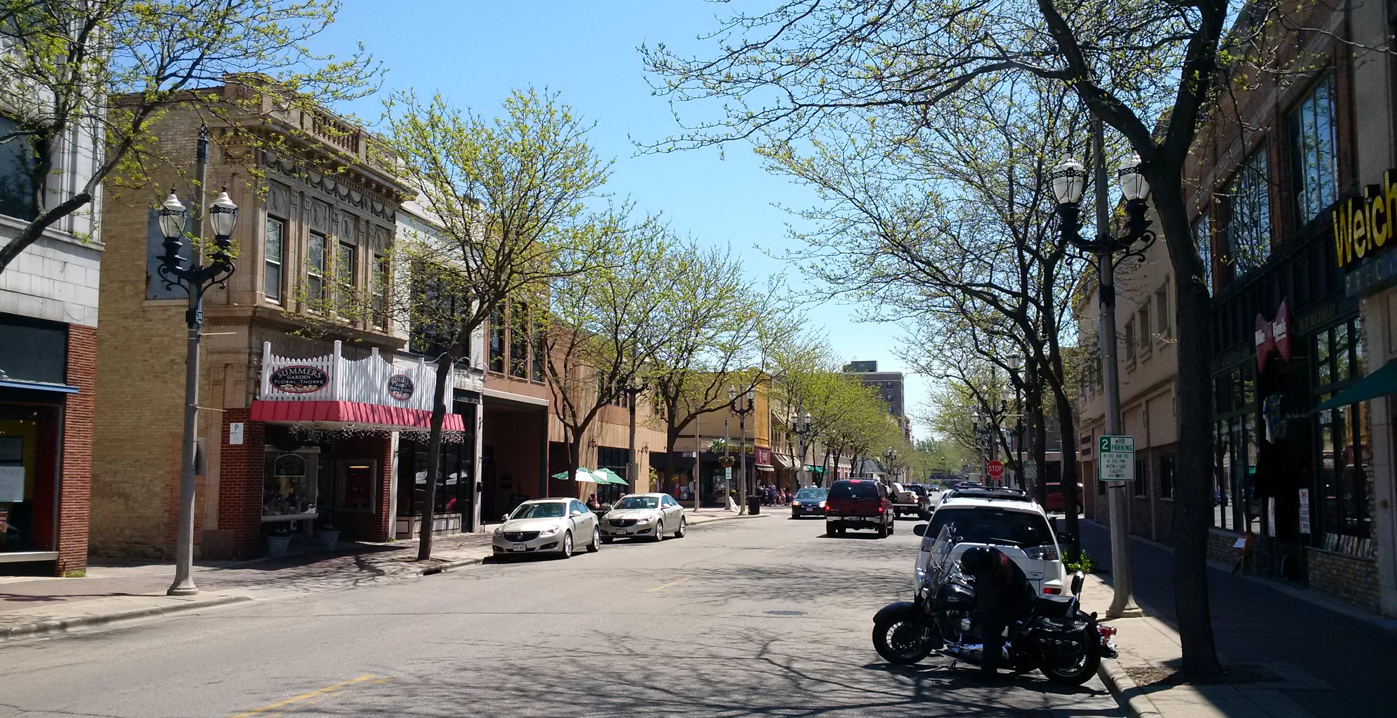 South on 6th Ave. from 56th St., Kenosha, WI