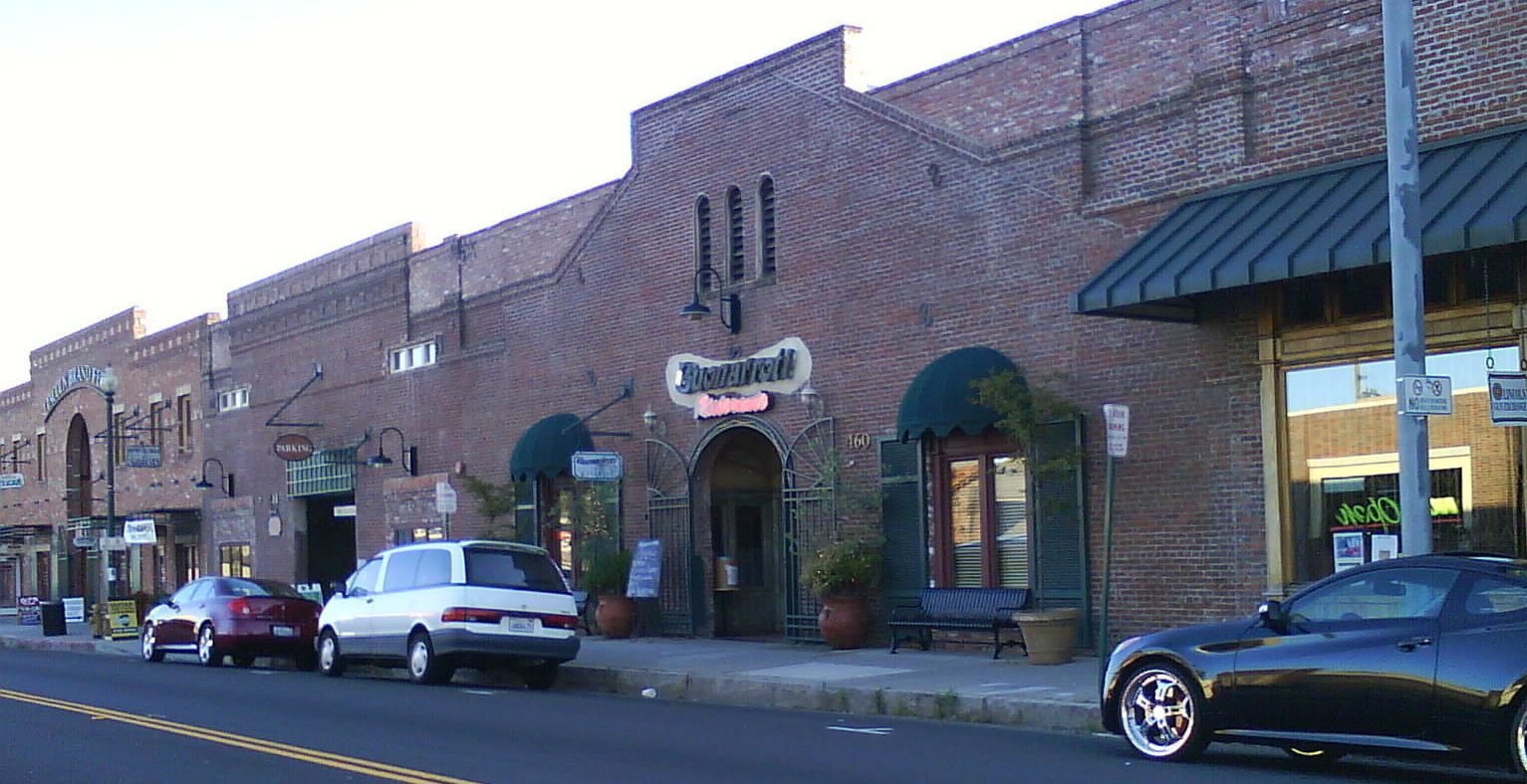 Downtown Lincoln, California (cropped)