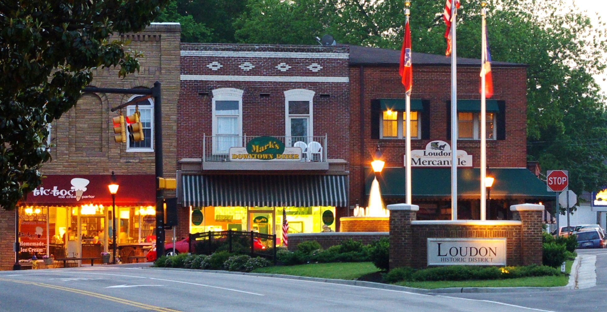 Loudon, TN
