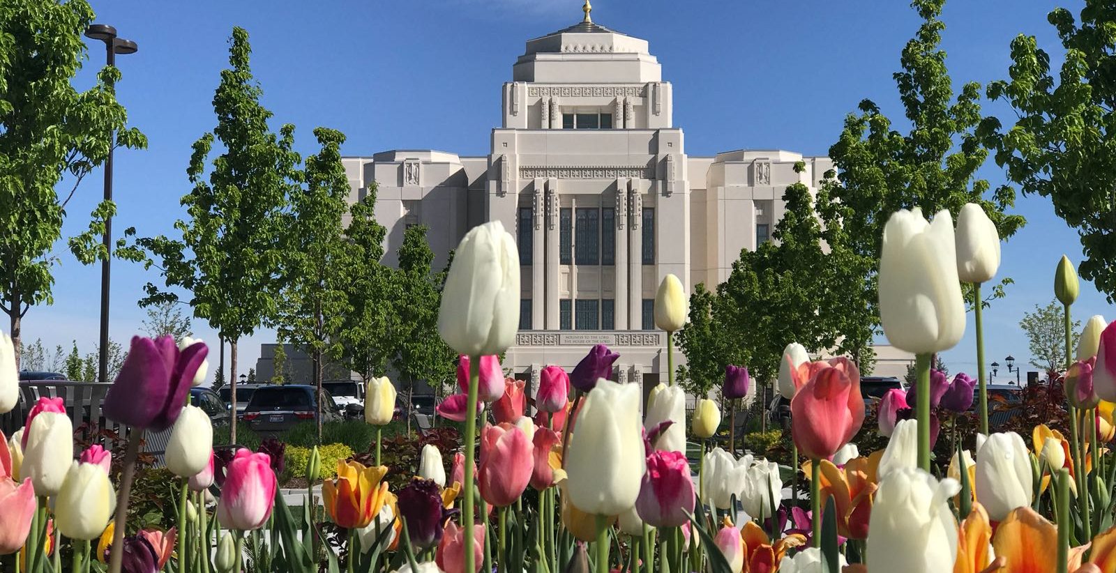 Meridian Idaho Temple, Springtime
