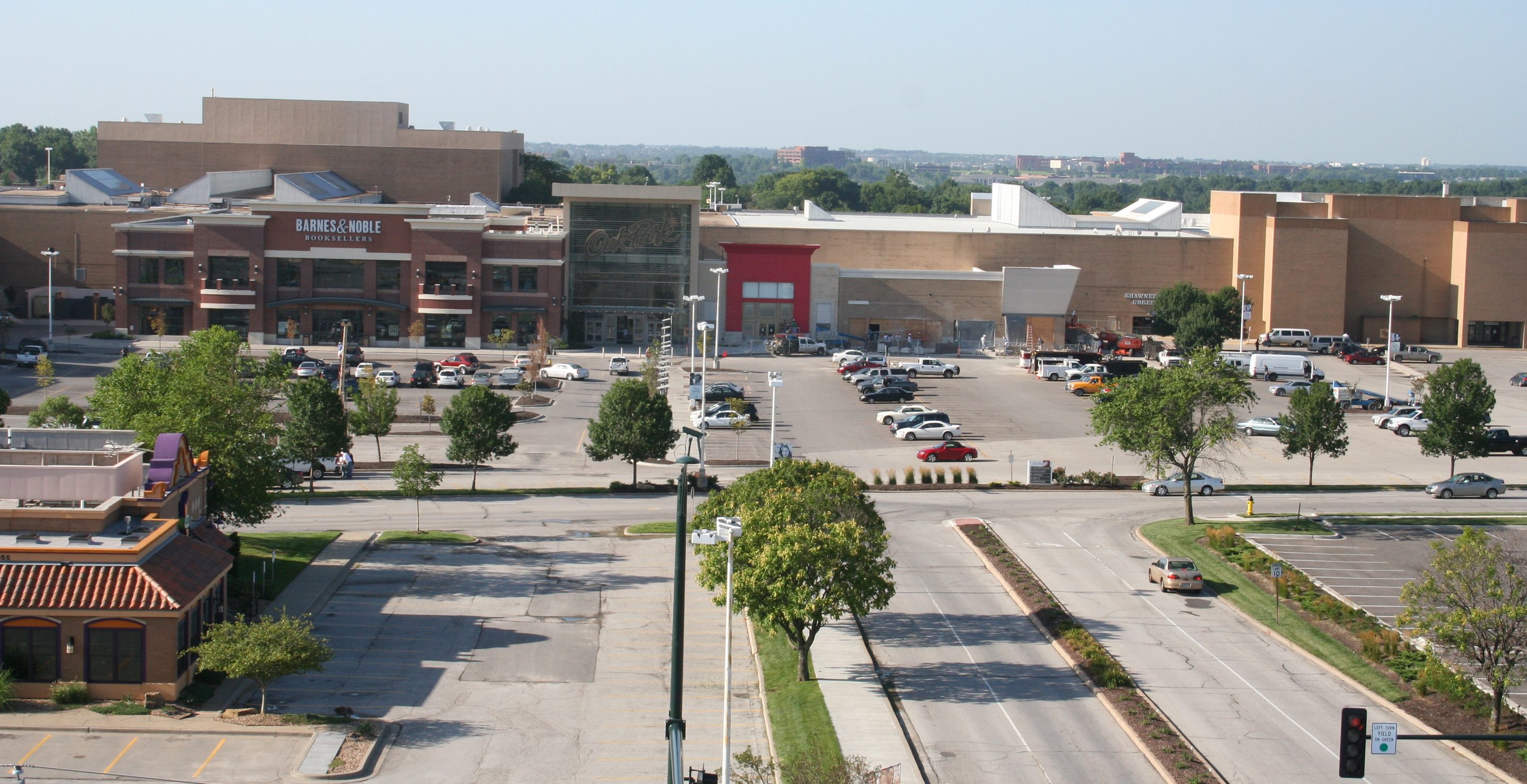 Aerial View of Oak Park Mall