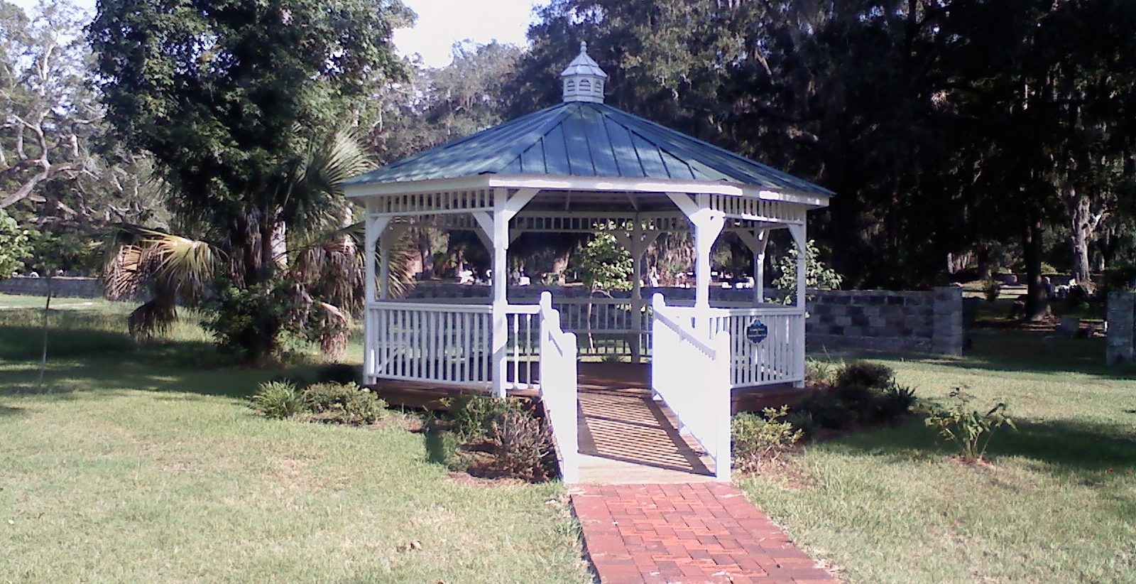 St Marys Memory Garden