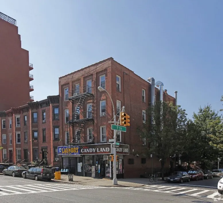 Ground-up development of a 15-story mixed-use rental building