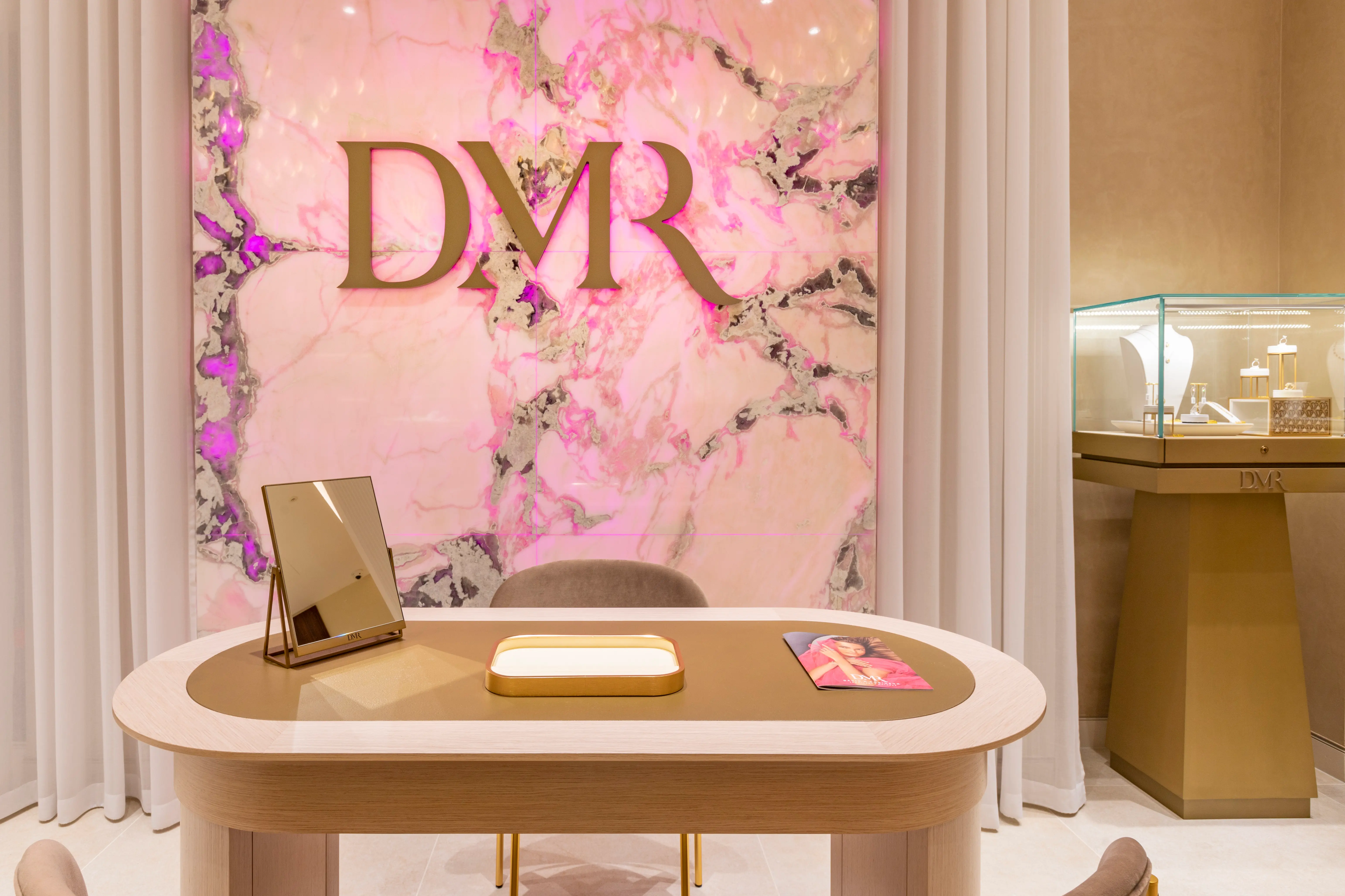 David M Robinson Jewellers (DMR)