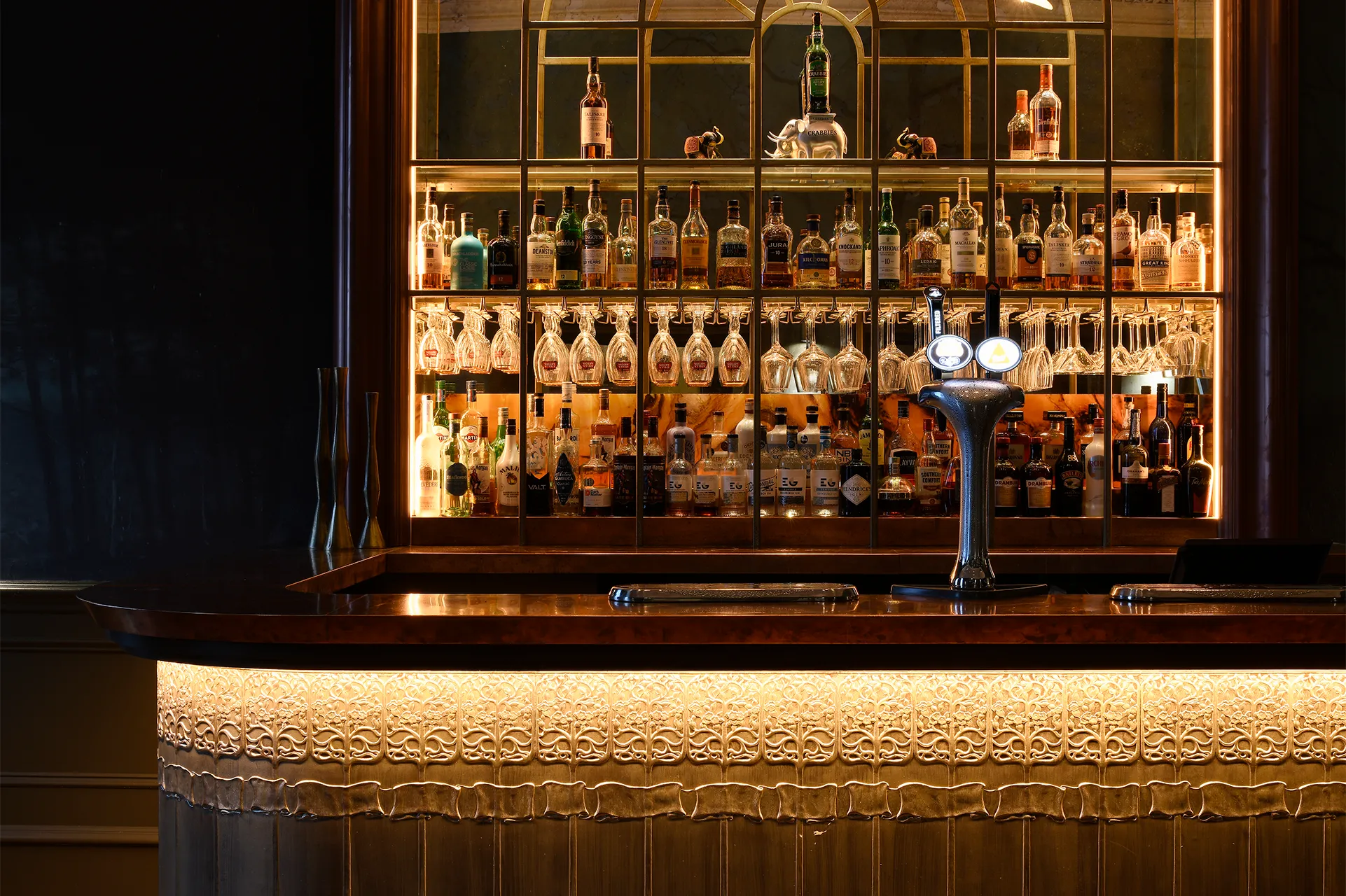 Peacock Bar at Crowne Plaza