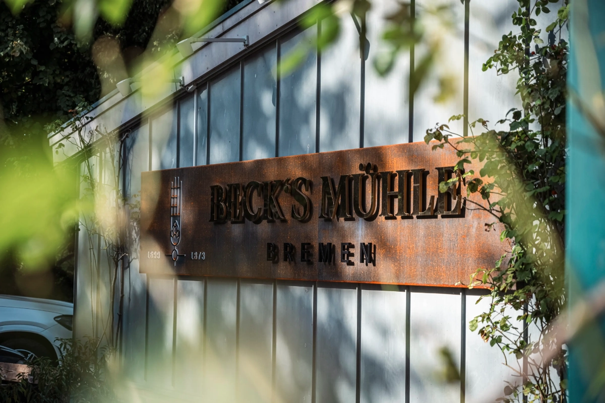Schild der Beck’s Mühle Bremen am Eingang