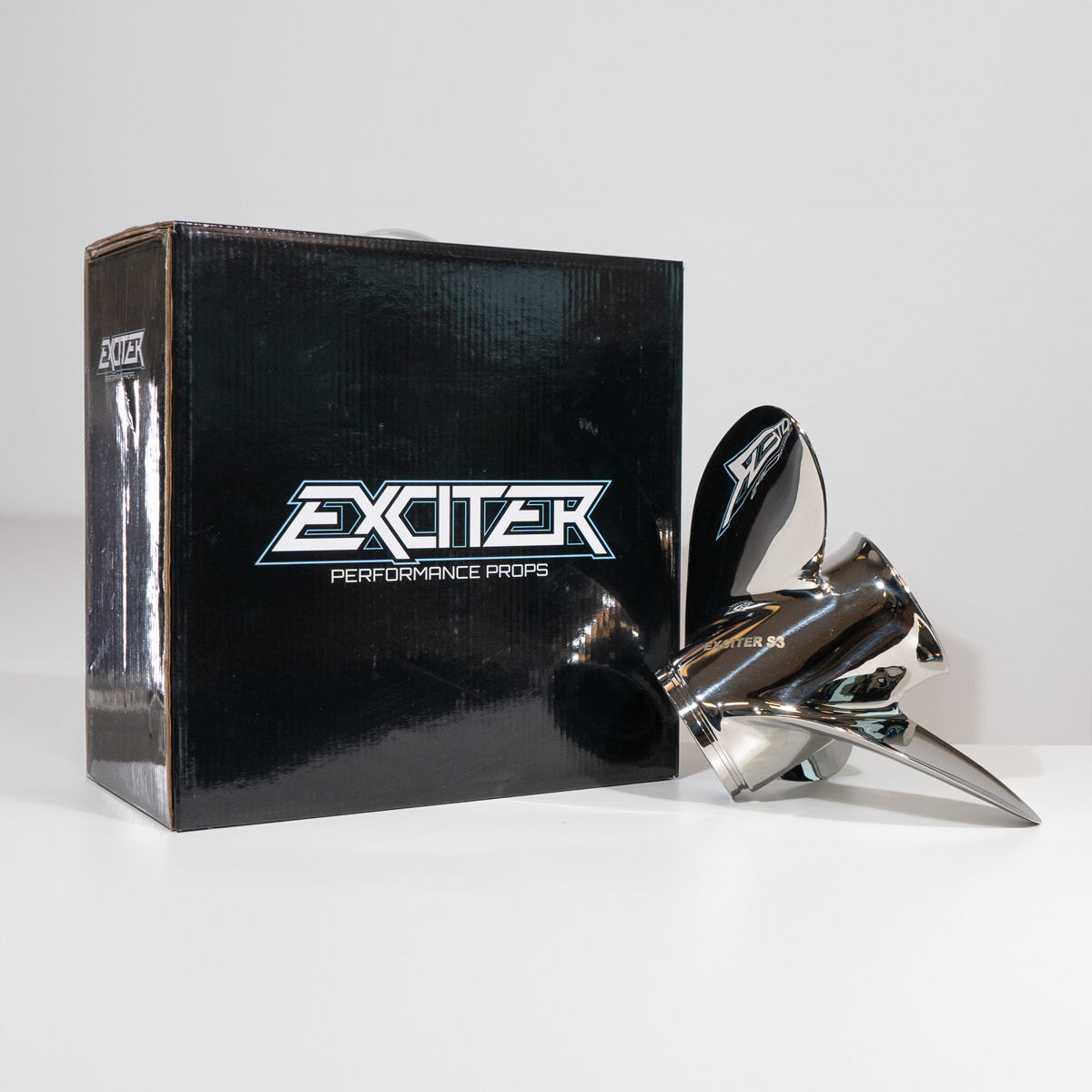 Exciter S3 13.3x21 – stålpropell