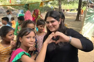 Collaborating for Menstrual Health Awareness: Girlup Disha and Pinkishe Foundation's Initiative in West Delhi