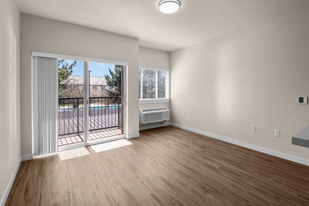 Unfurnished living room