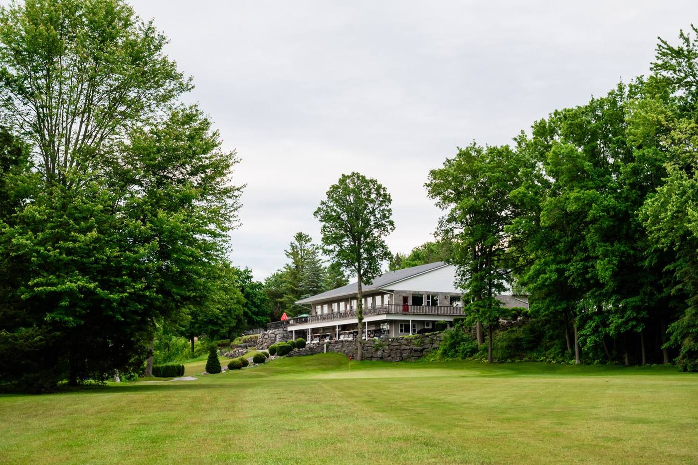 Looking up the fairway to the clubhouse
