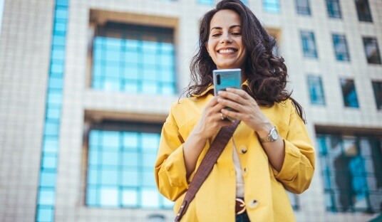 Planning-Email Communications-Effortlessly-attach-files@2x