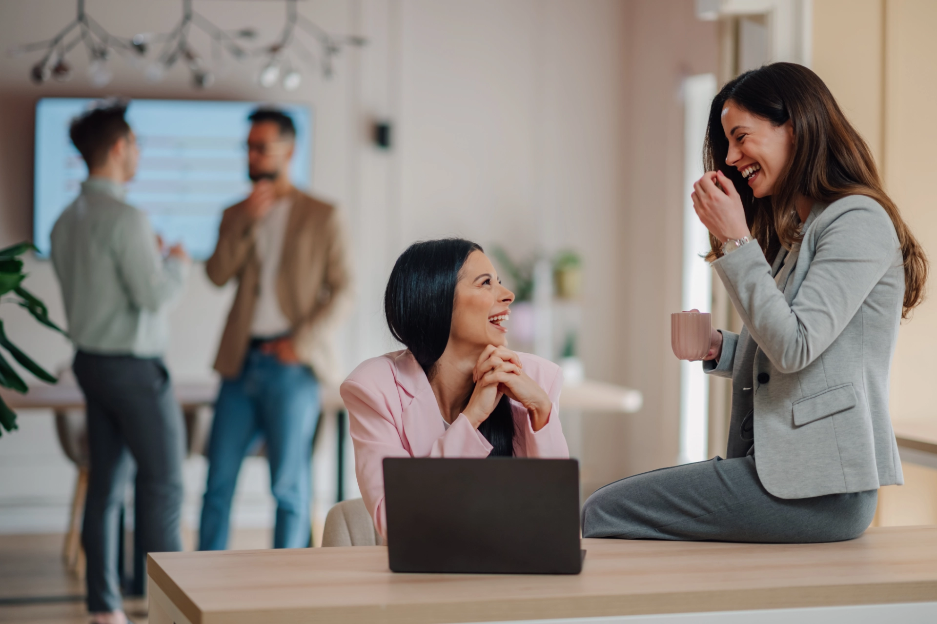 How to manage an agency relationship without micromanaging