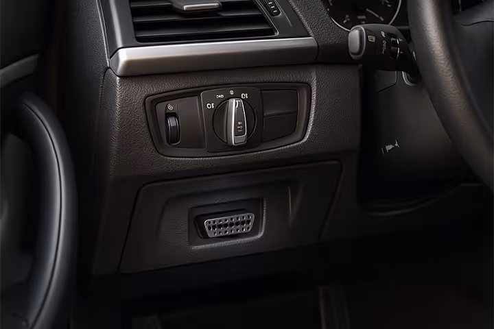 OBD-port in vehicle