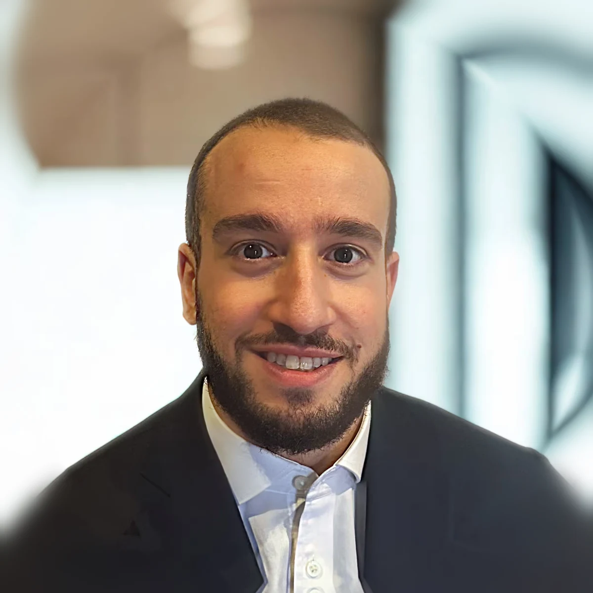 Arman Akbari