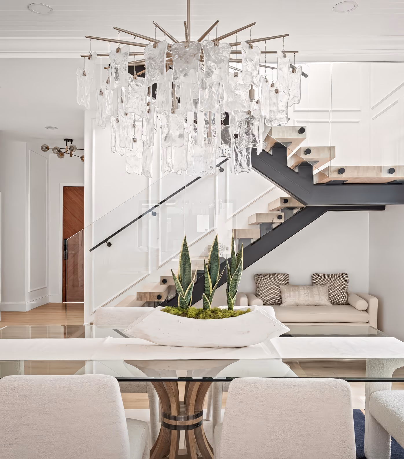 Reeland project-led website showcasing architecture and residential developments