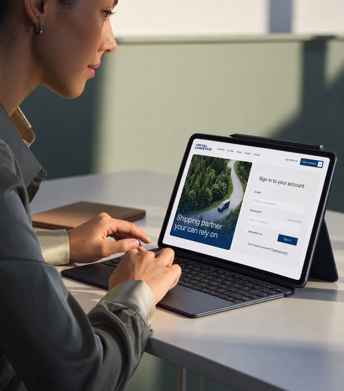 Unival Logistics positioning built around secure shipping, insurance and trust