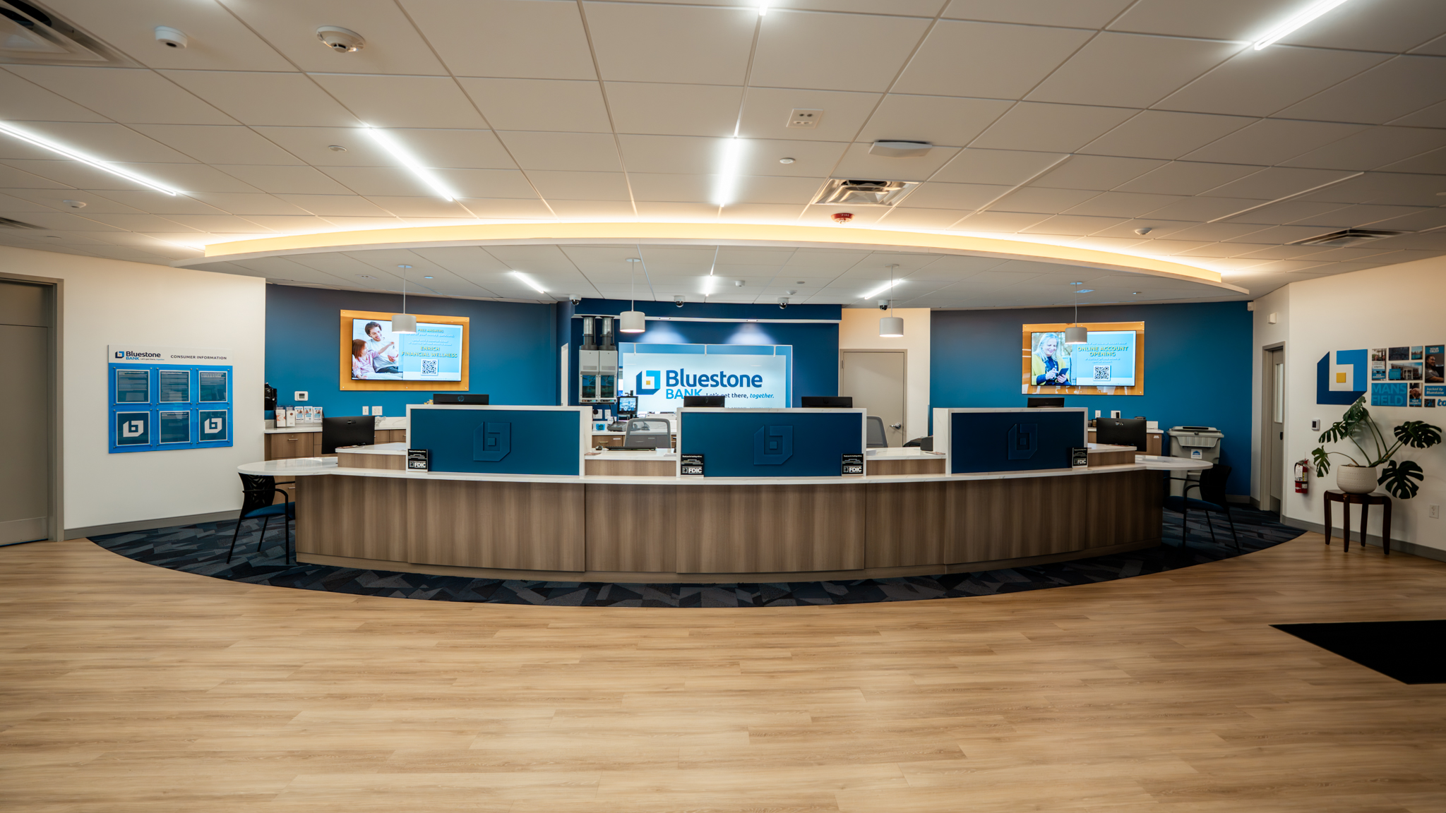 Bluestone Bank Mansfield branch, teller line