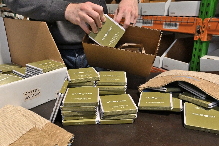 Blu & Green orders at an EcoShip pack station