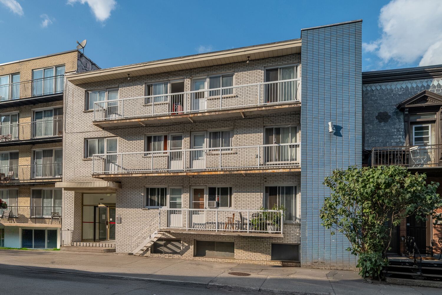 3685 rue Berri — vue en angle