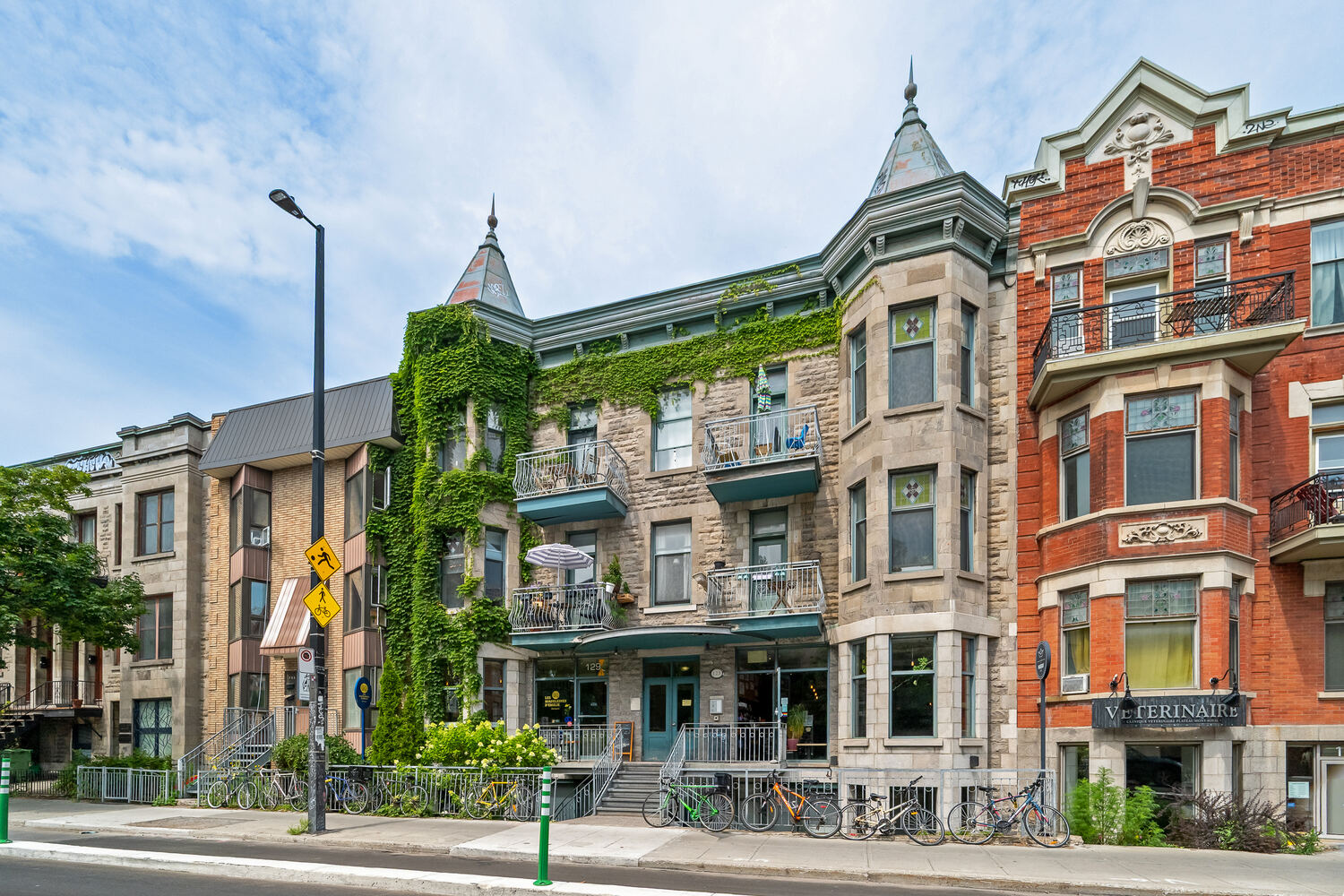 125 avenue du Mont-Royal Ouest — vue en angle