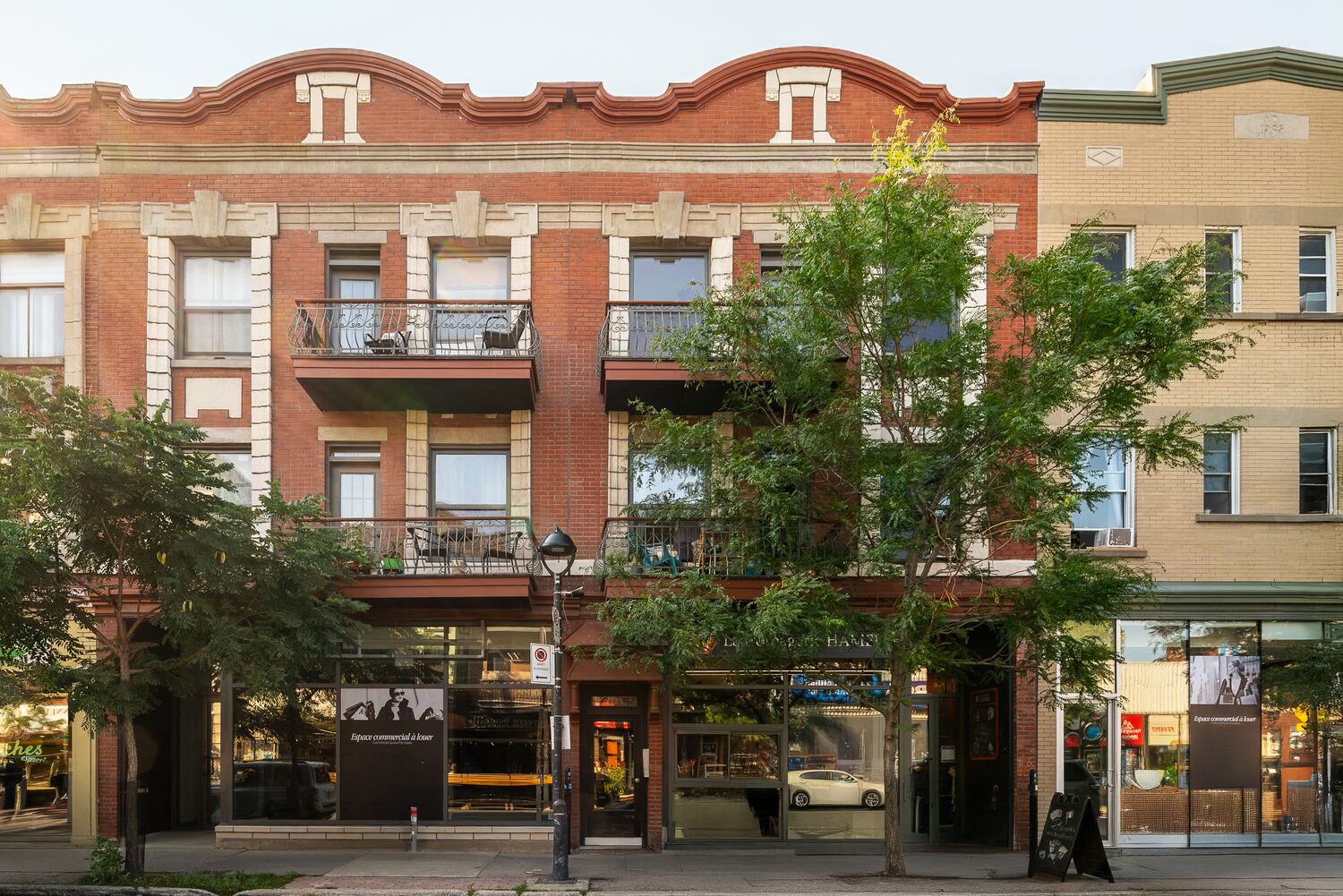 2125 avenue du Mont-Royal Est — vue de la rue