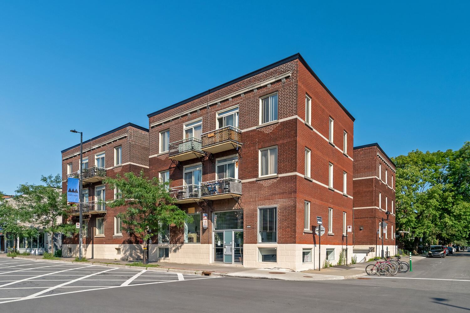 2154–2160 avenue du Mont-Royal Est — vue en angle