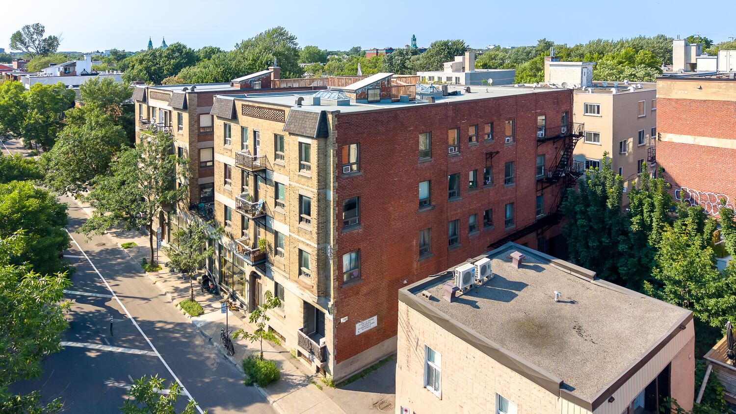 4215–4229 rue de la Roche — vue aérienne d’ensemble