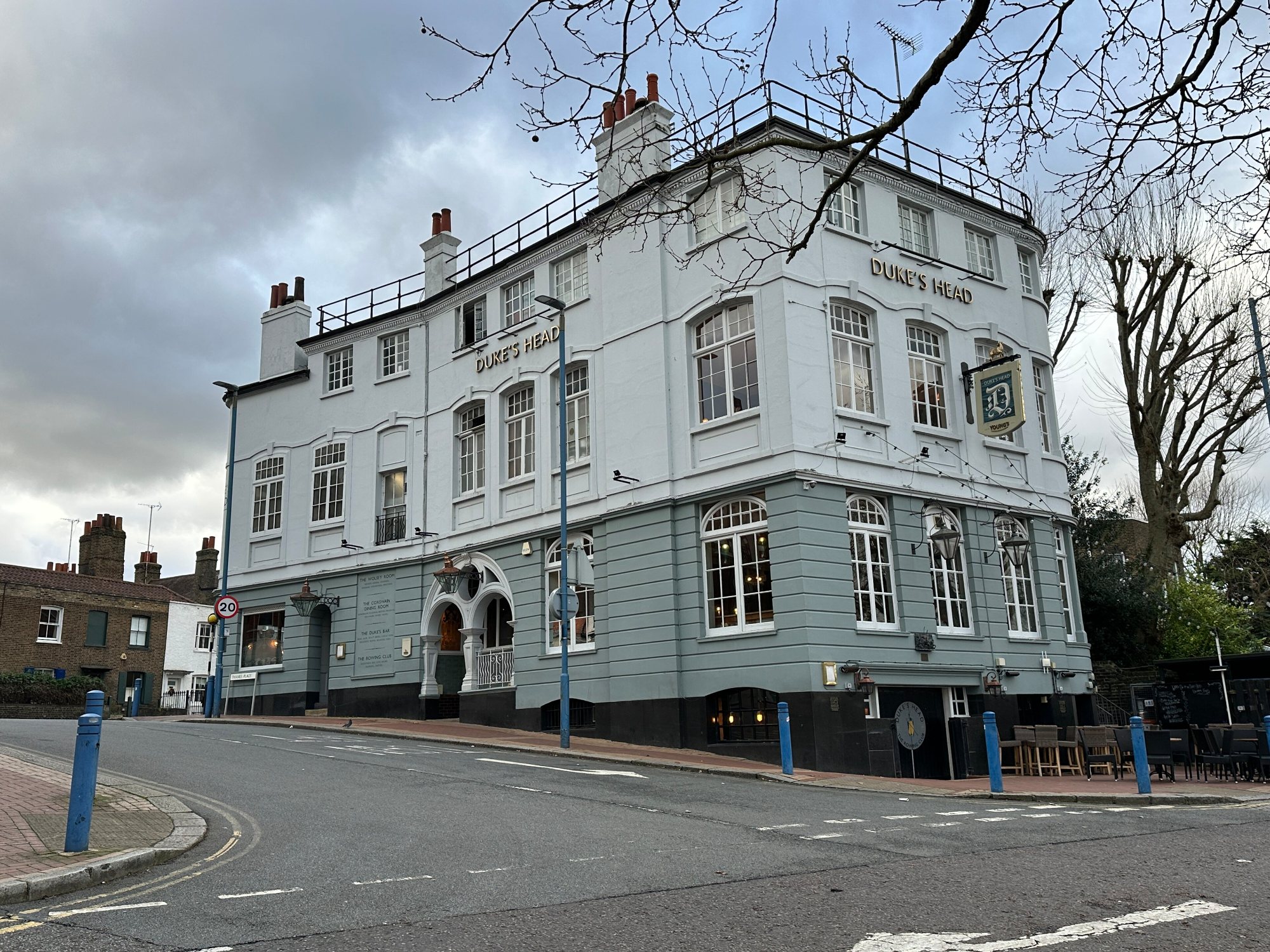 The Duke’s Head pub on Lower Richmond Road
