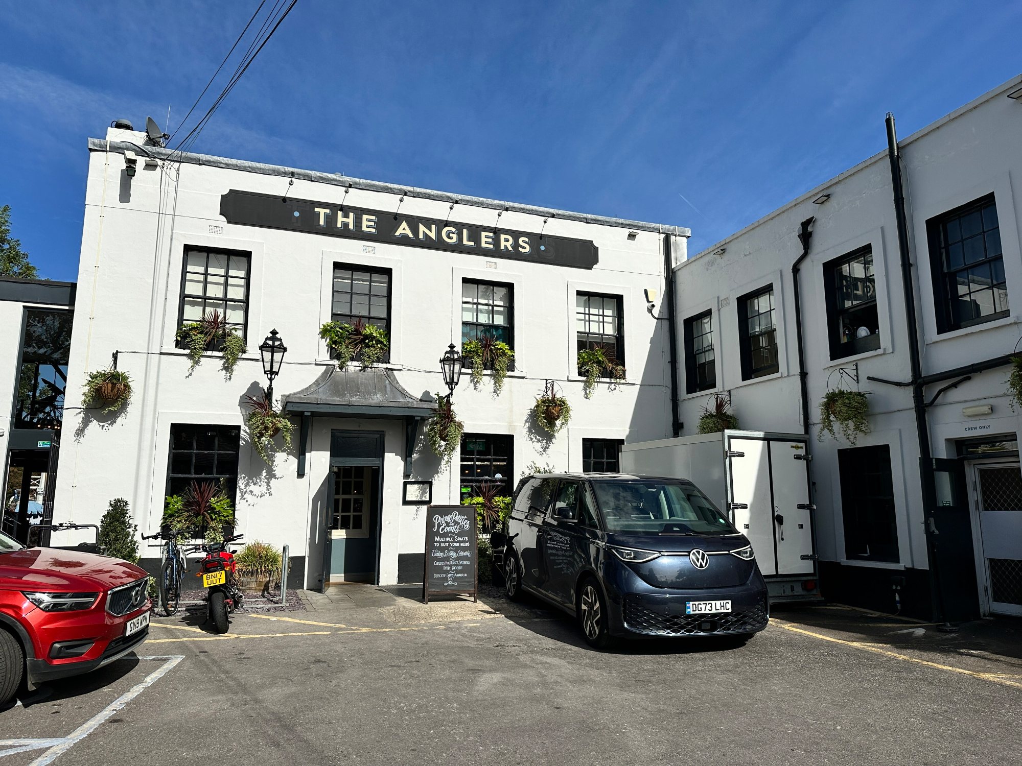 The Anglers pub on Broom Road