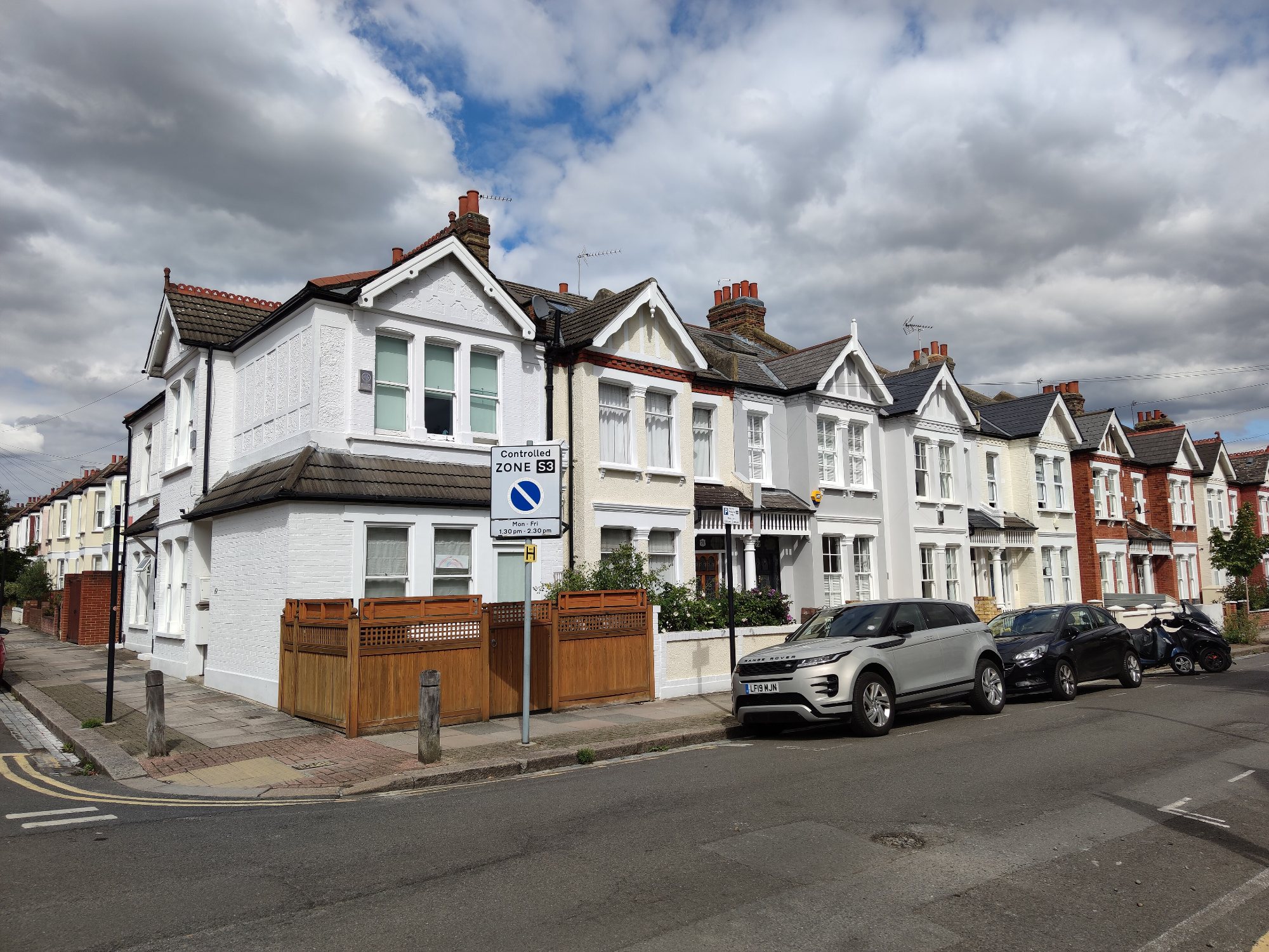 Edwardian terraced houses on Lavenham Road