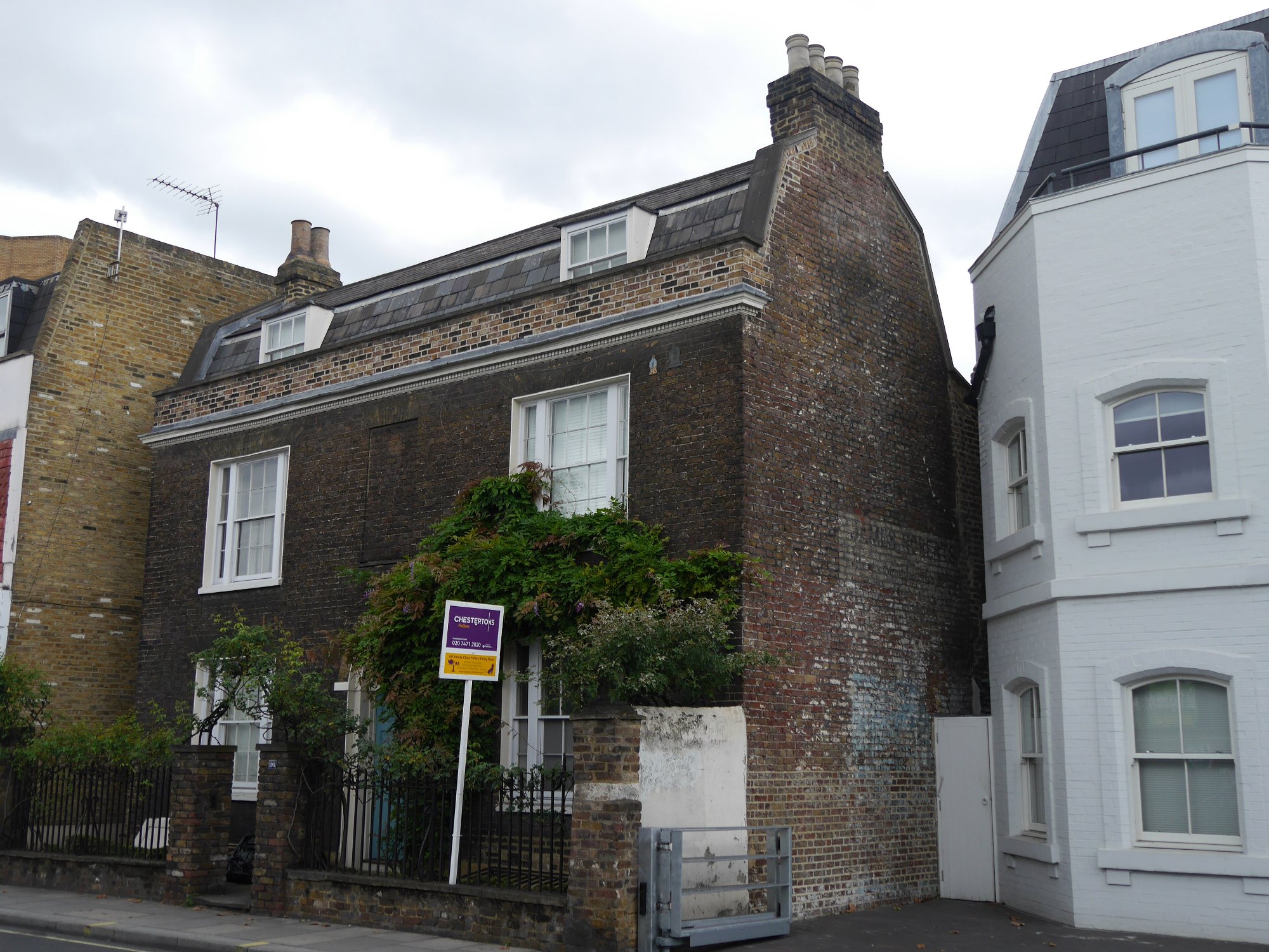 Period houses and shopfronts on New King’s Road