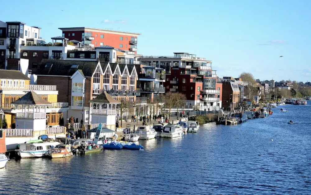 Riverside view on the Thames