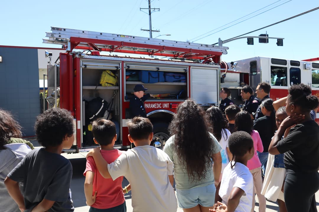 Oakland Fire Department No. 17 Field Trip - Image 9
