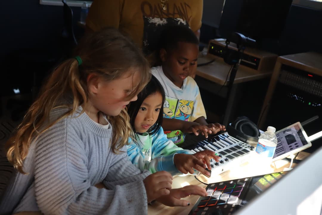 Digital Music Studio Grand Opening - Image 11
