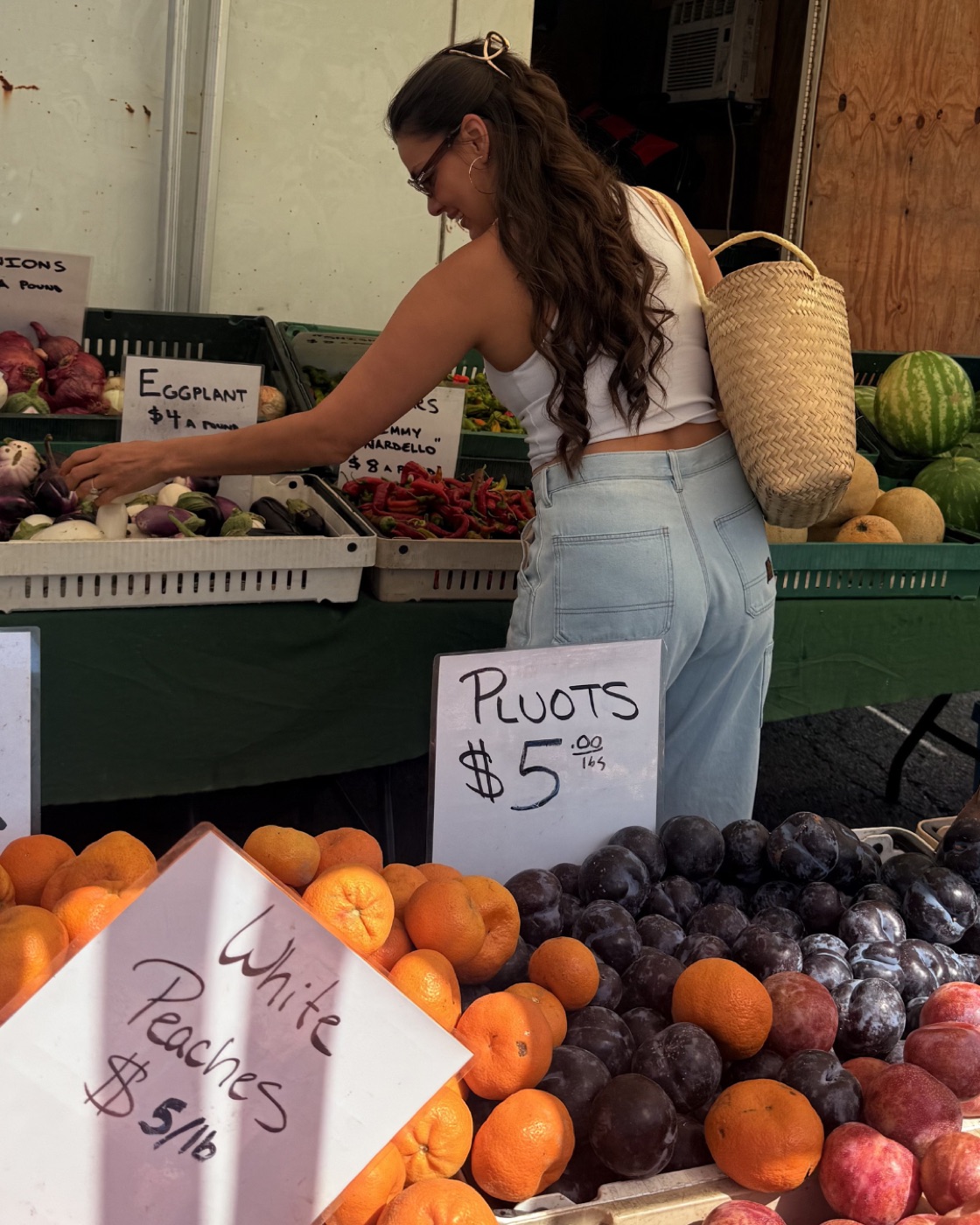 Chef Pyet DeSpain shopping for produce at a Los Angeles farmers market