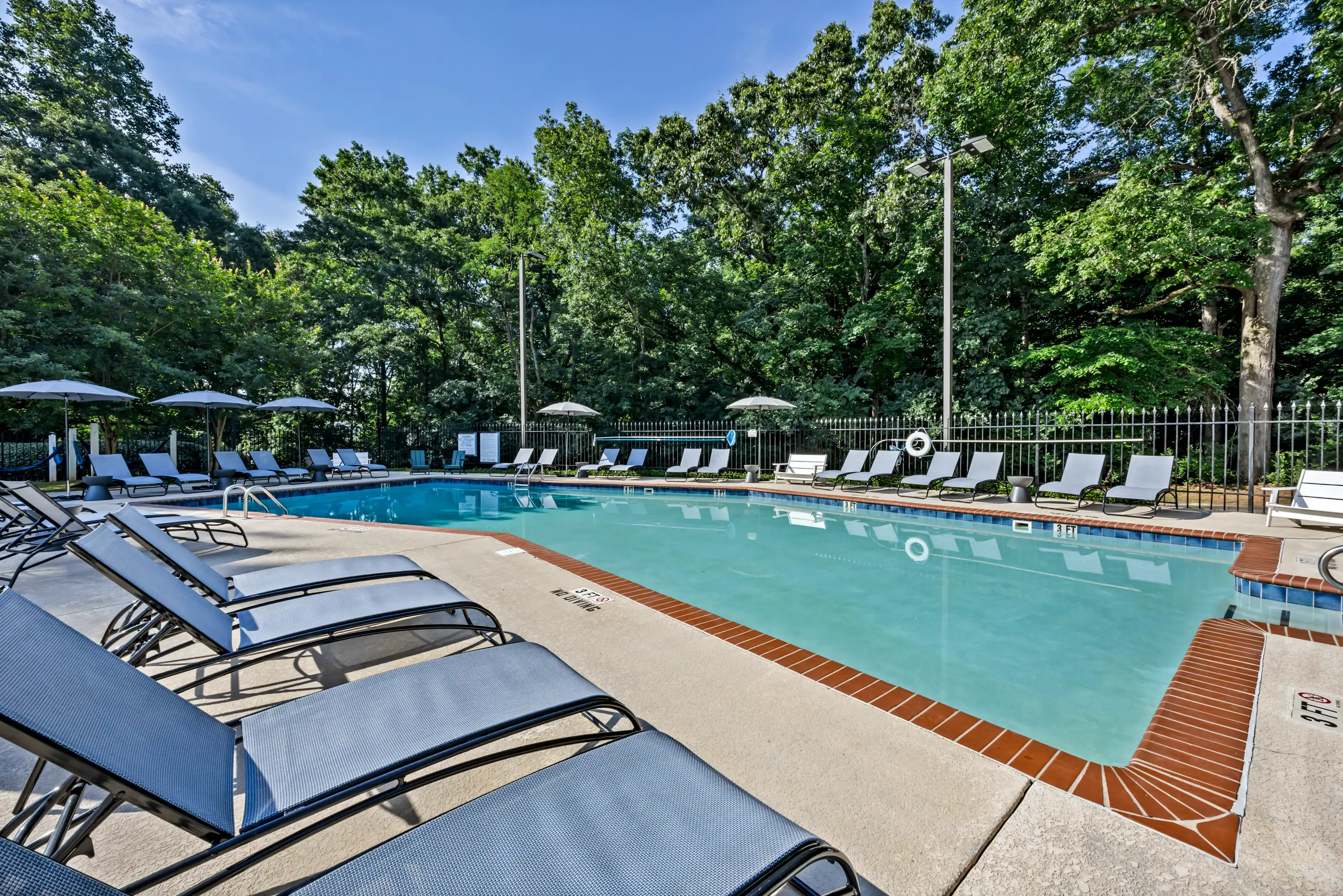 See Enclave 425 in Person