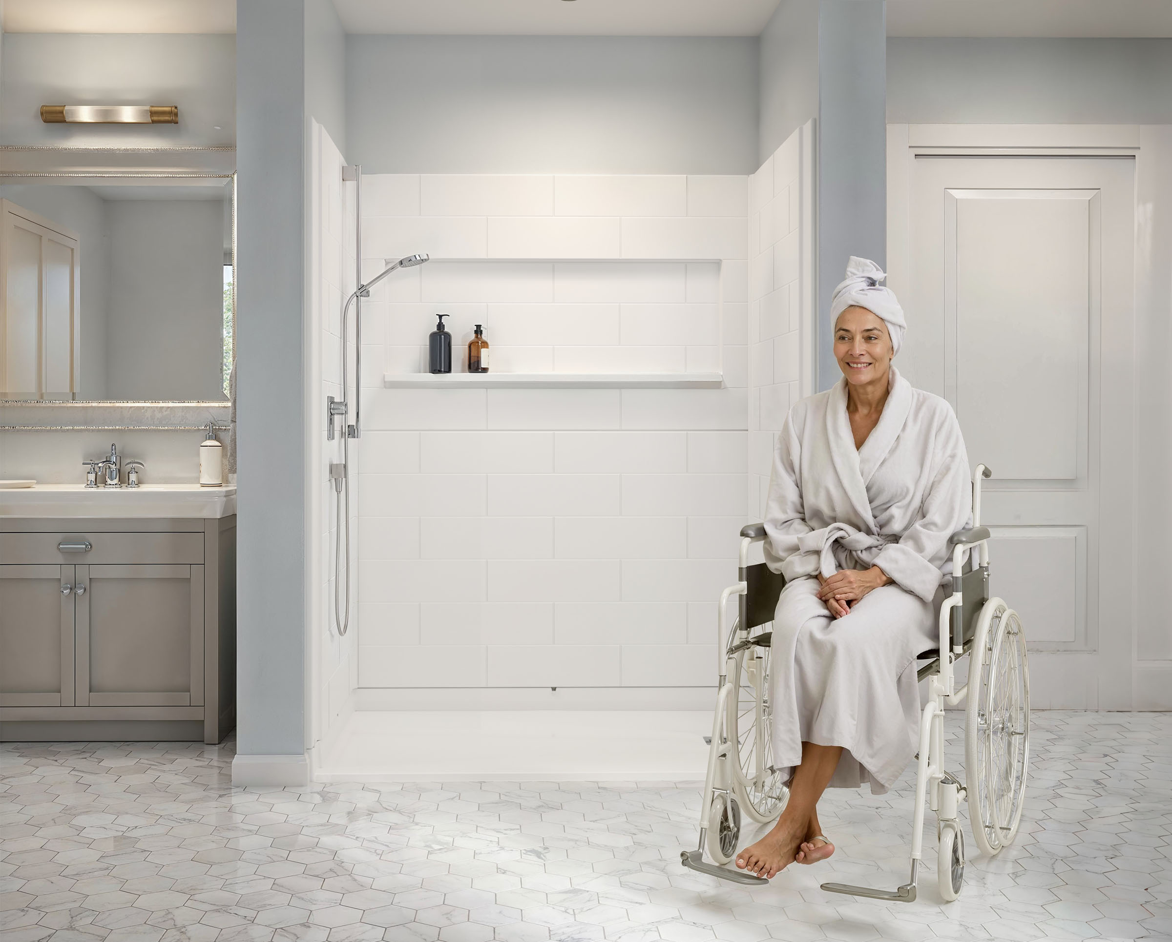 Holt accessible shower woman, 3D product composite by 35milimetre