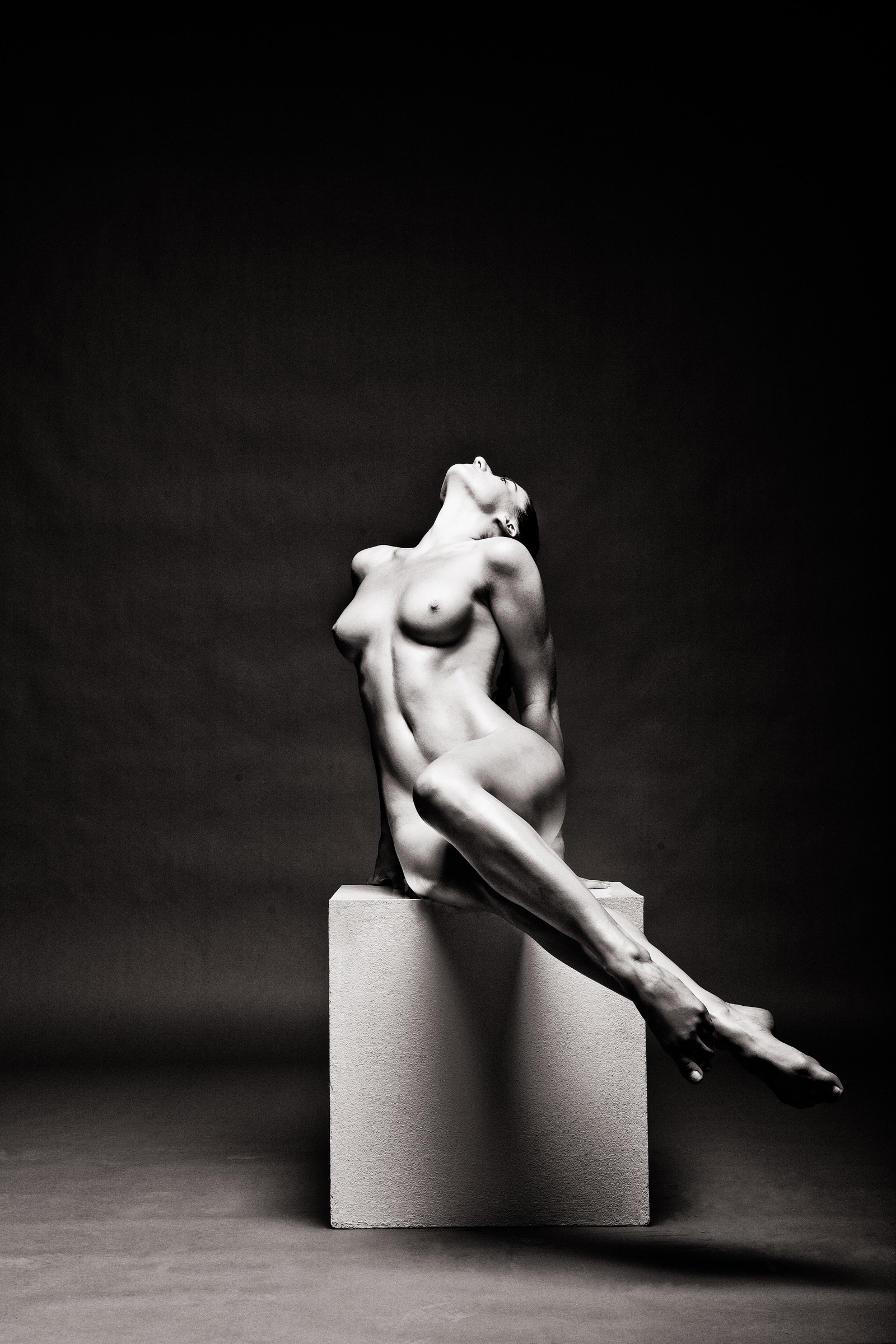 Fine art nude photo retouching by 35milimetre, image 19