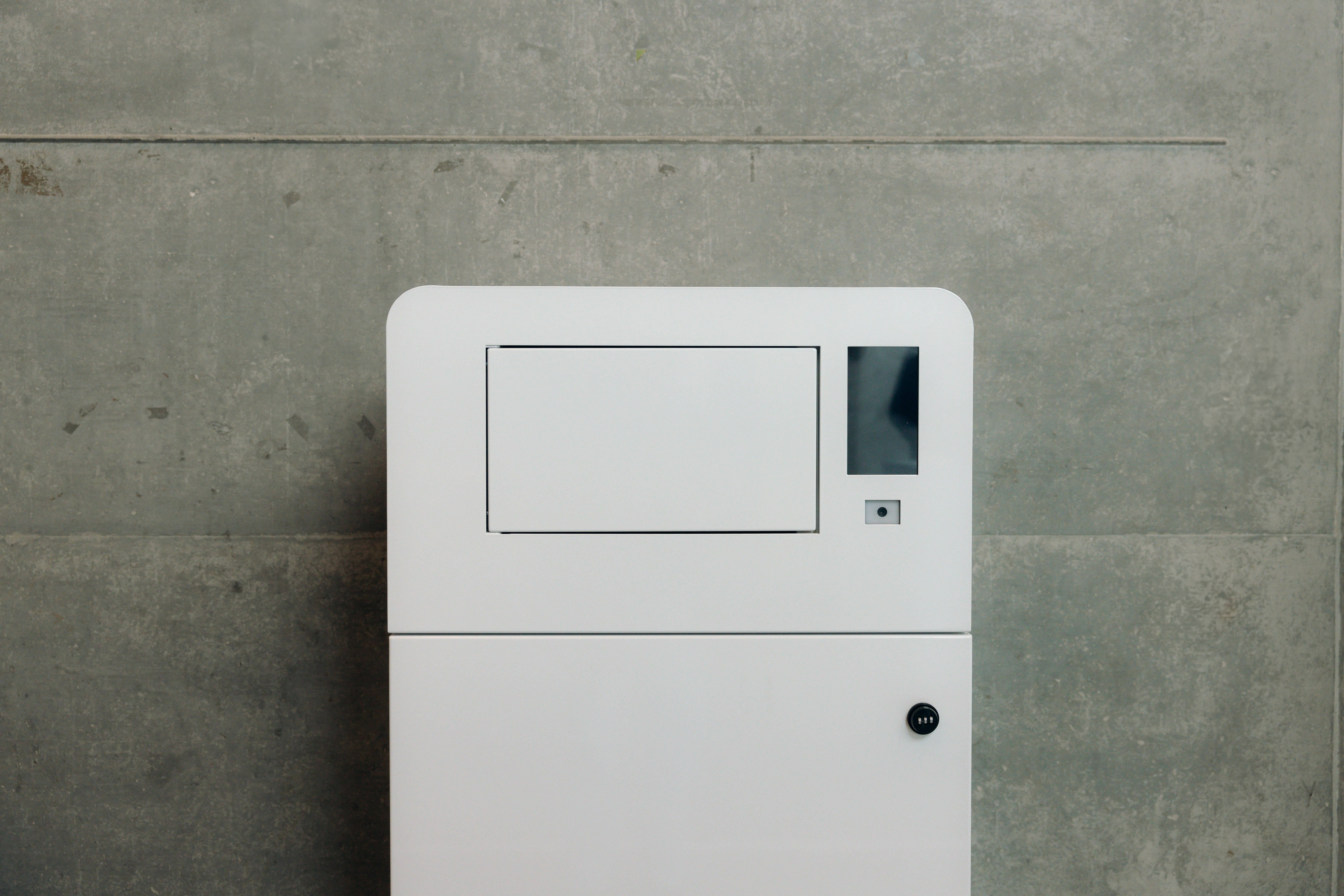 ReturnCube indoor return machine for reusable packaging