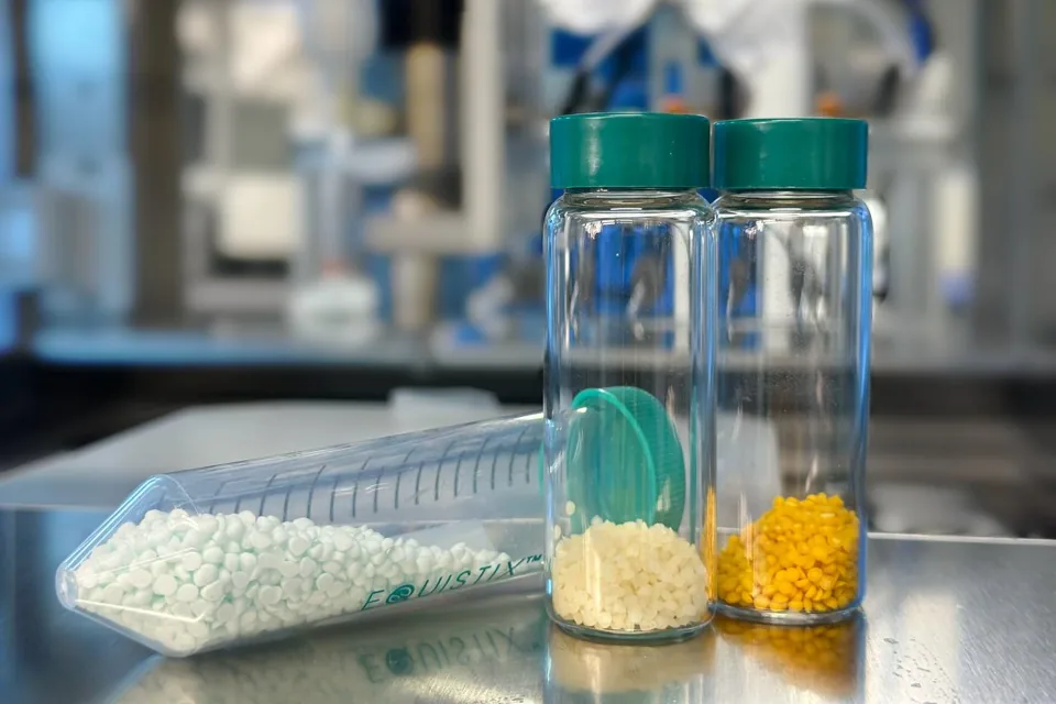 3D-printable CraftBeads in glass vials