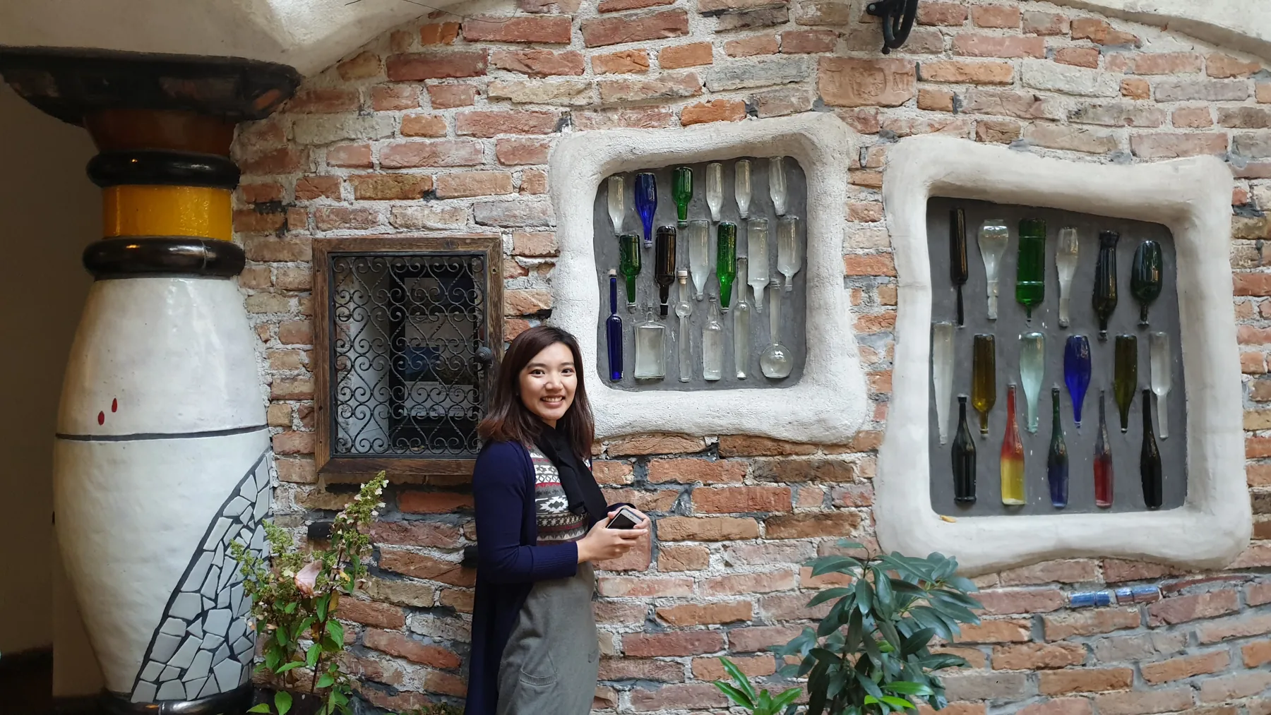 Aom at a colourful courtyard in Vienna