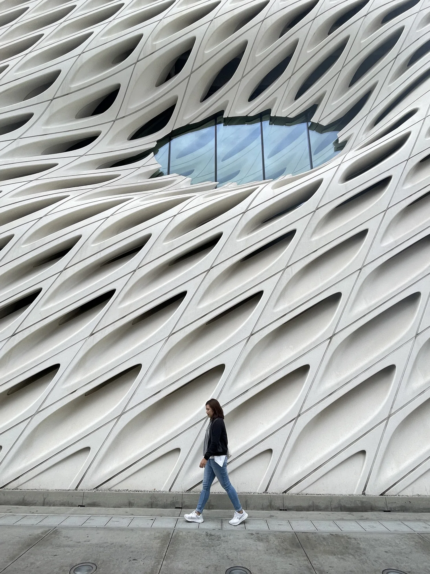 Aom walking past The Broad, Los Angeles