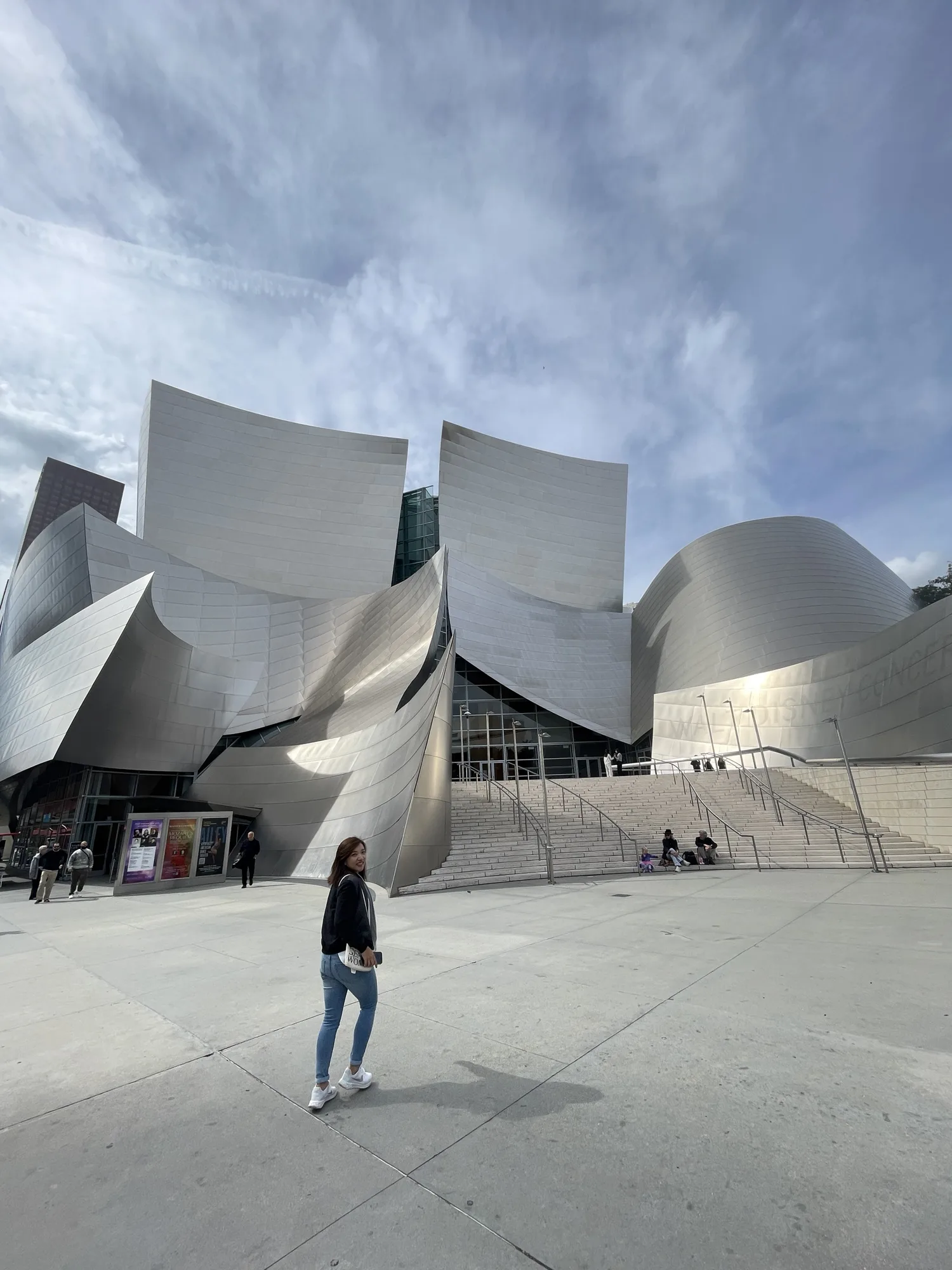 Aom at Walt Disney Concert Hall, Los Angeles